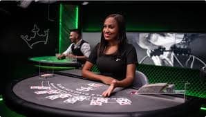 Meja poker di salam88 menampilkan antarmuka pemain modern dengan statistik real-time
